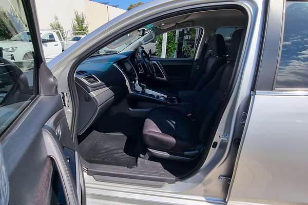 2021 Mitsubishi Pajero Sport GLX QF