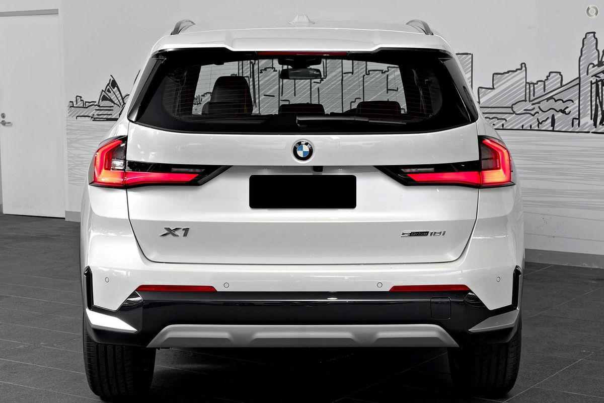 2024 BMW X1 sDrive18i U11
