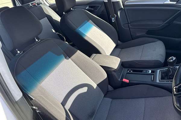2016 Volkswagen Golf 92TSI 7