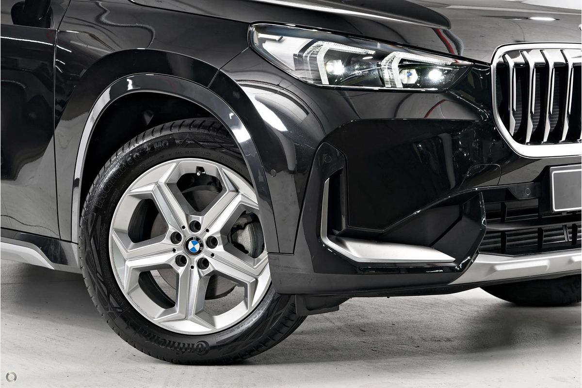 2025 BMW X1 sDrive18i U11