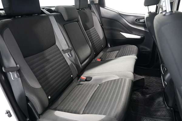 2021 Nissan Navara SL D23 Rear Wheel Drive
