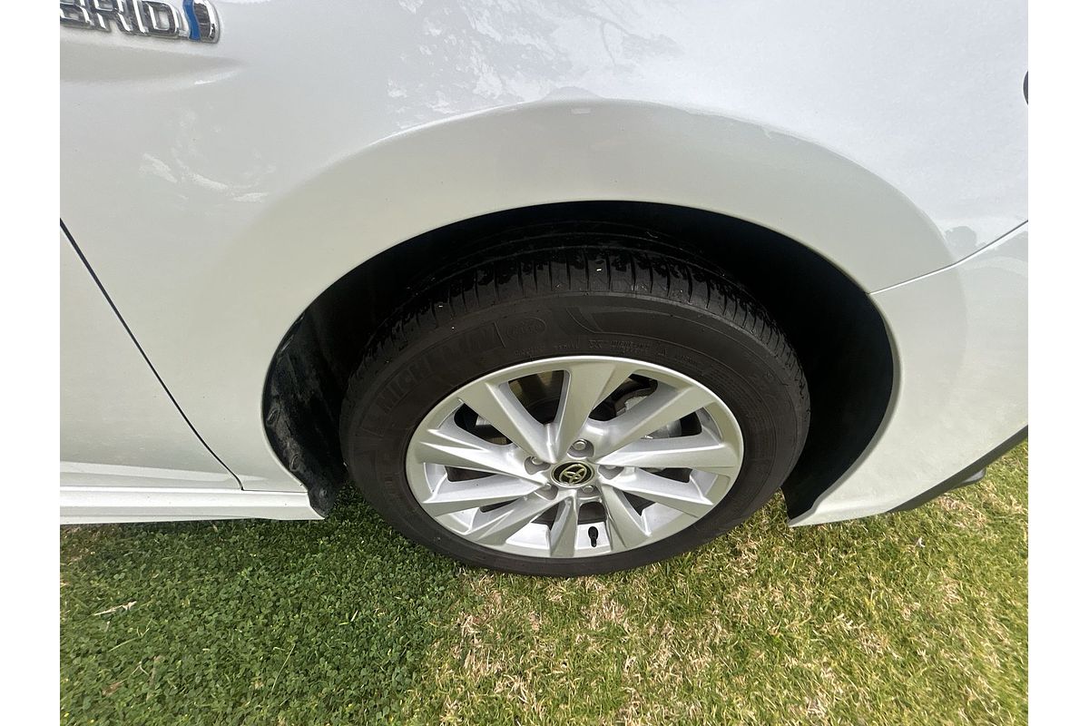2021 Toyota Camry Ascent Sport AXVH70R
