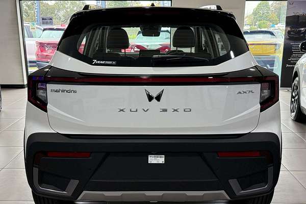 2025 Mahindra XUV3XO AX7L