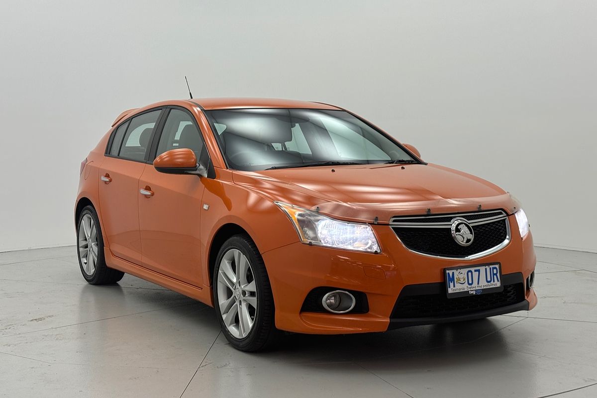 2014 HOLDEN CRUZE SRi V 6 SP MANUAL 5D HATCHBACK T4