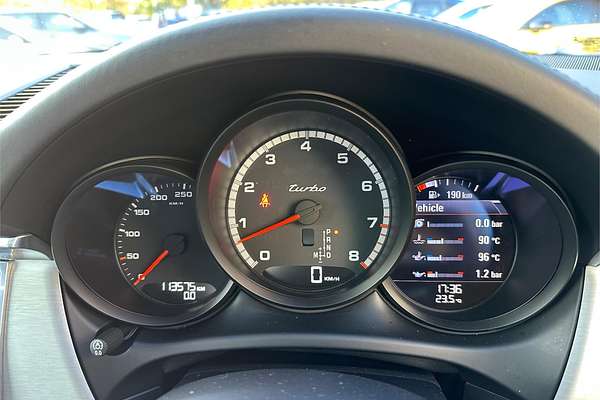 2014 Porsche Macan Turbo 95B