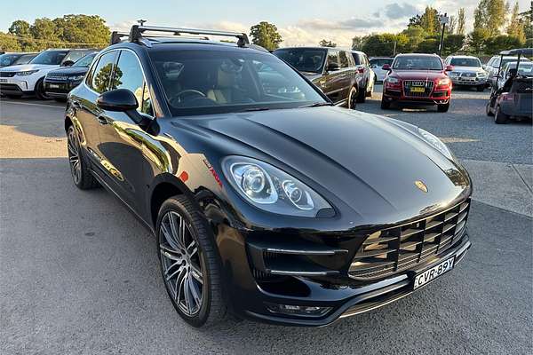 2014 Porsche Macan Turbo 95B