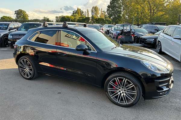 2014 Porsche Macan Turbo 95B