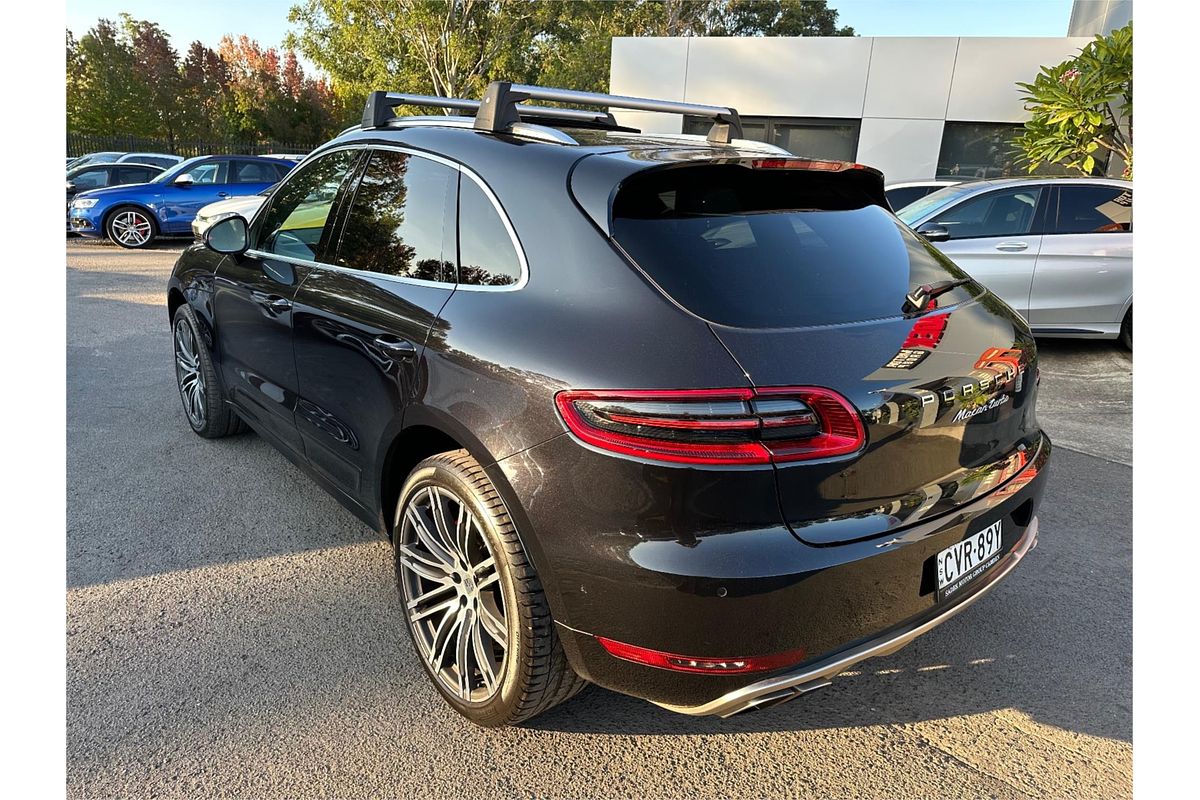 2014 Porsche Macan Turbo 95B