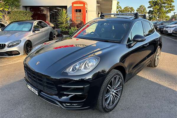2014 Porsche Macan Turbo 95B