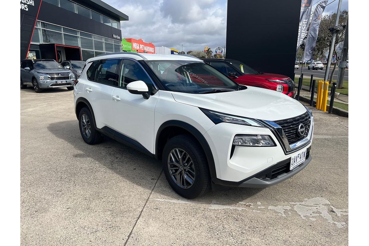 2025 Nissan X-TRAIL ST T33