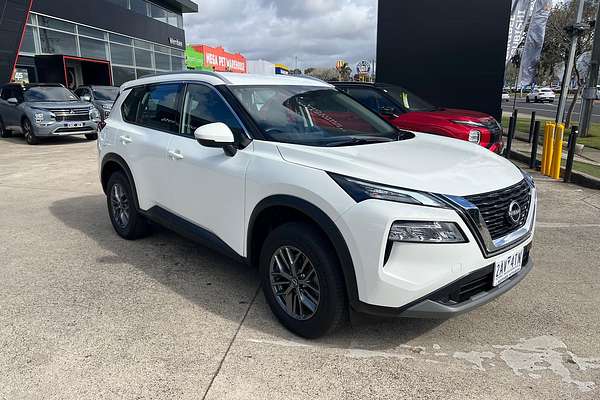 2025 Nissan X-TRAIL ST T33
