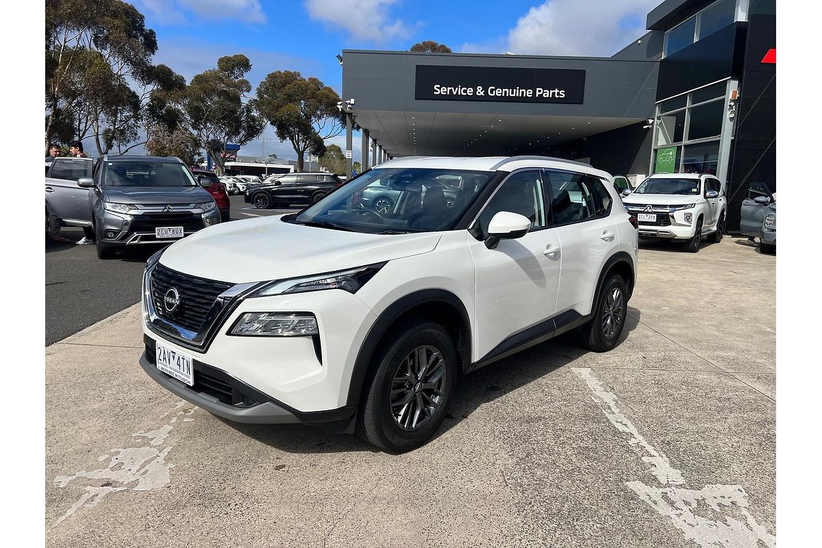 2025 Nissan X-TRAIL ST T33