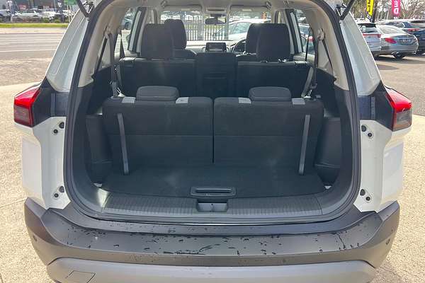 2025 Nissan X-TRAIL ST T33