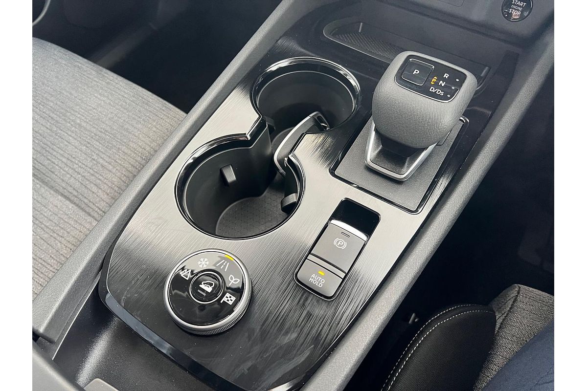 2025 Nissan X-TRAIL ST T33