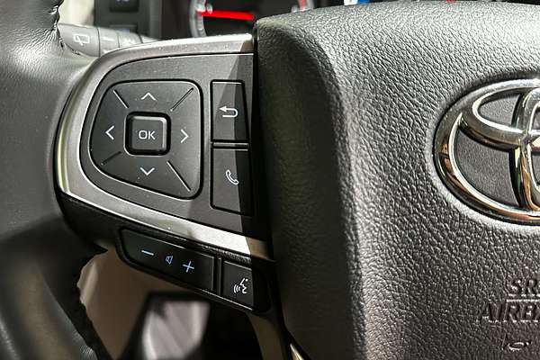 2021 Toyota Hiace Commuter GDH322R ELWB