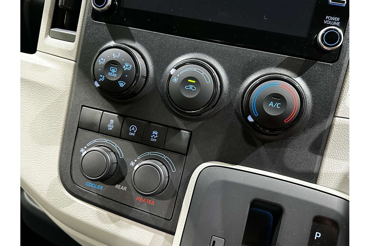 2021 Toyota Hiace Commuter GDH322R ELWB