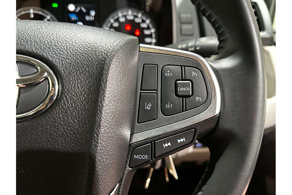 2021 Toyota Hiace Commuter GDH322R ELWB