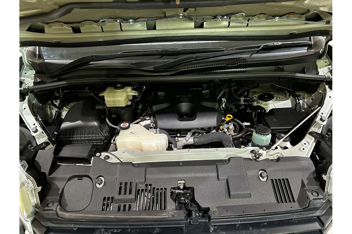 2021 Toyota Hiace Commuter GDH322R ELWB