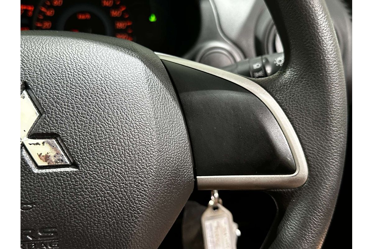 2021 Mitsubishi Mirage ES LB