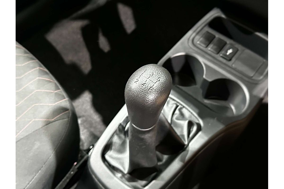 2021 Mitsubishi Mirage ES LB