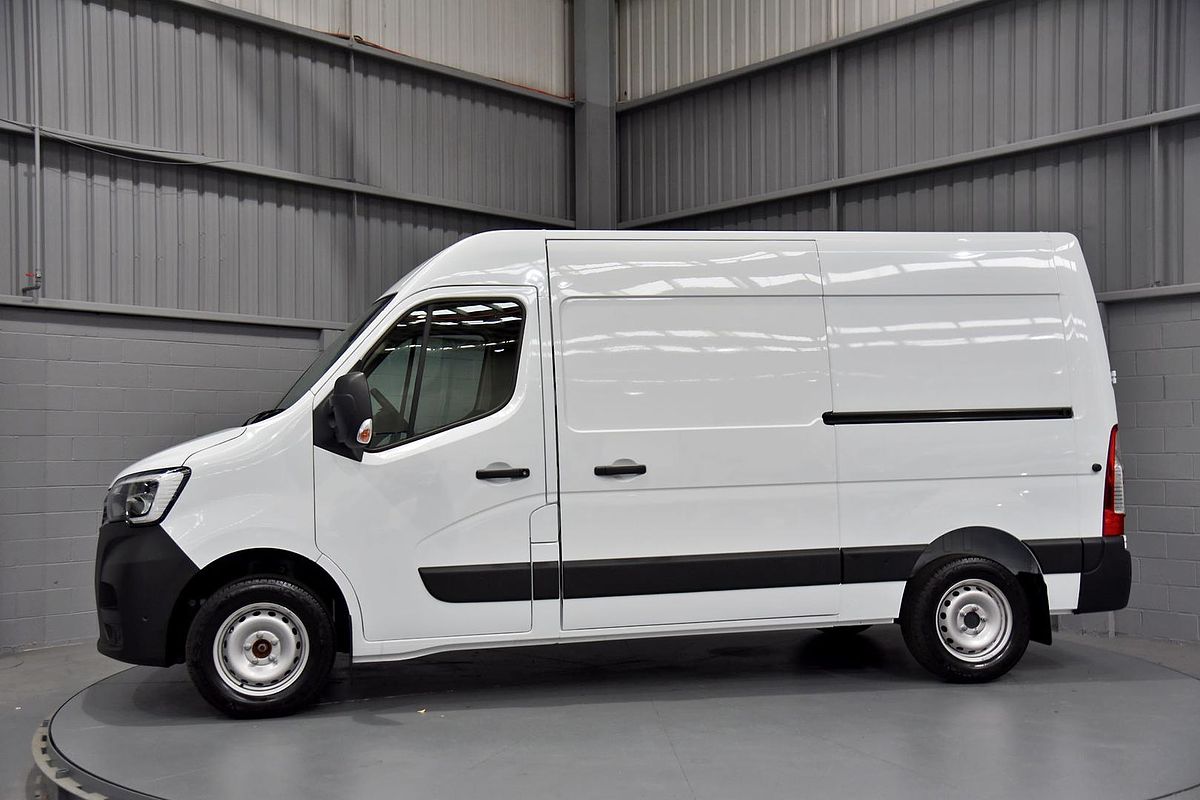 2025 Renault Master Pro 110kW X62 Phase 2 MWB Mid Roof