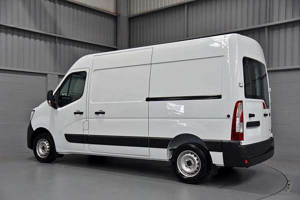 2025 Renault Master Pro 110kW X62 Phase 2 MWB Mid Roof