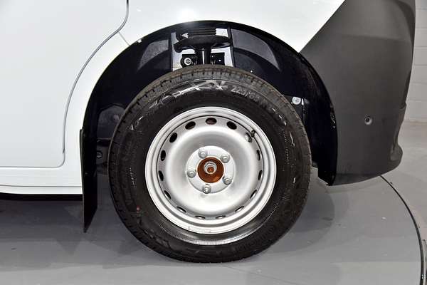 2025 Renault Master Pro 110kW X62 Phase 2 MWB Mid Roof