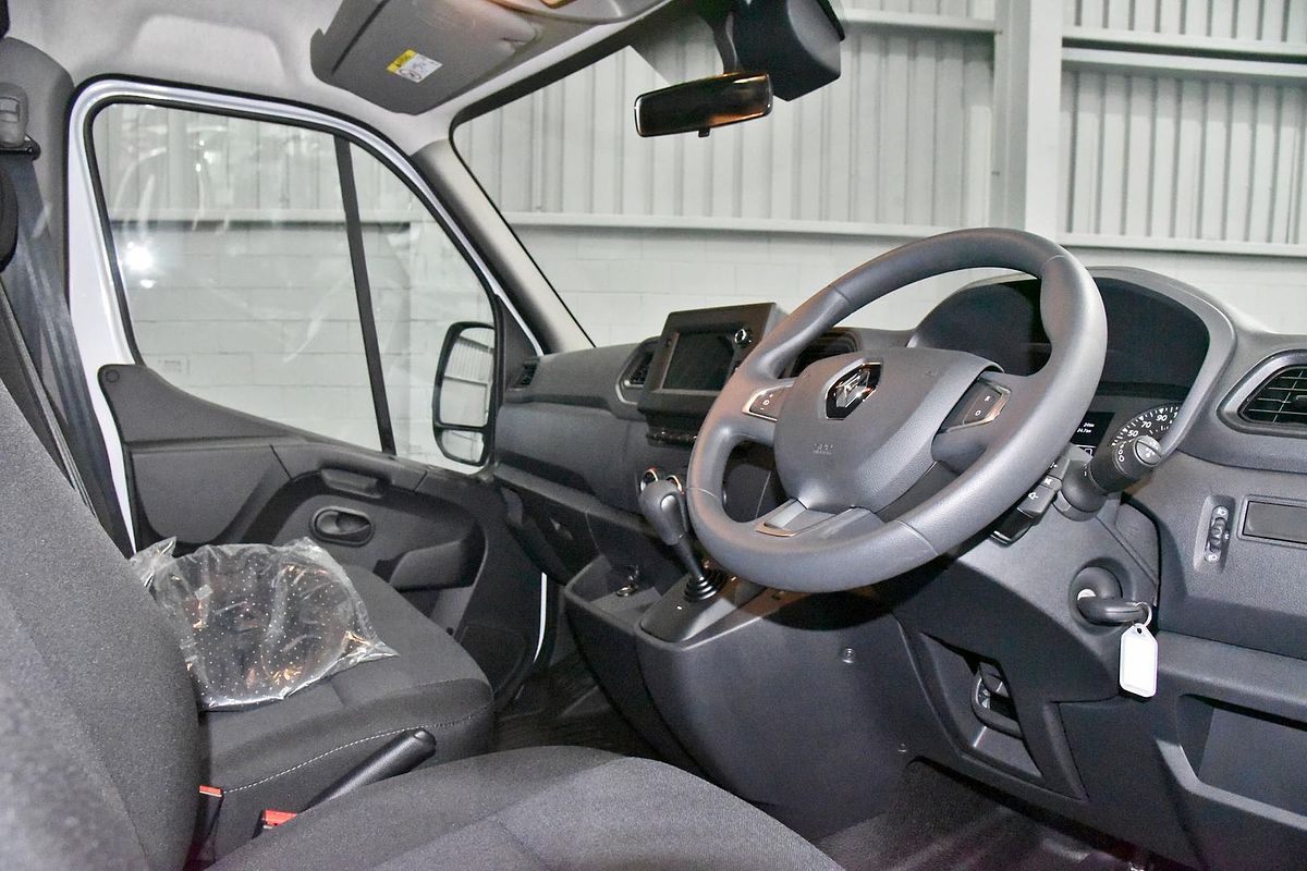 2025 Renault Master Pro 110kW X62 Phase 2 MWB Mid Roof