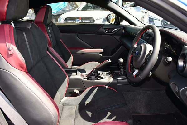2025 Subaru BRZ tS ZD8