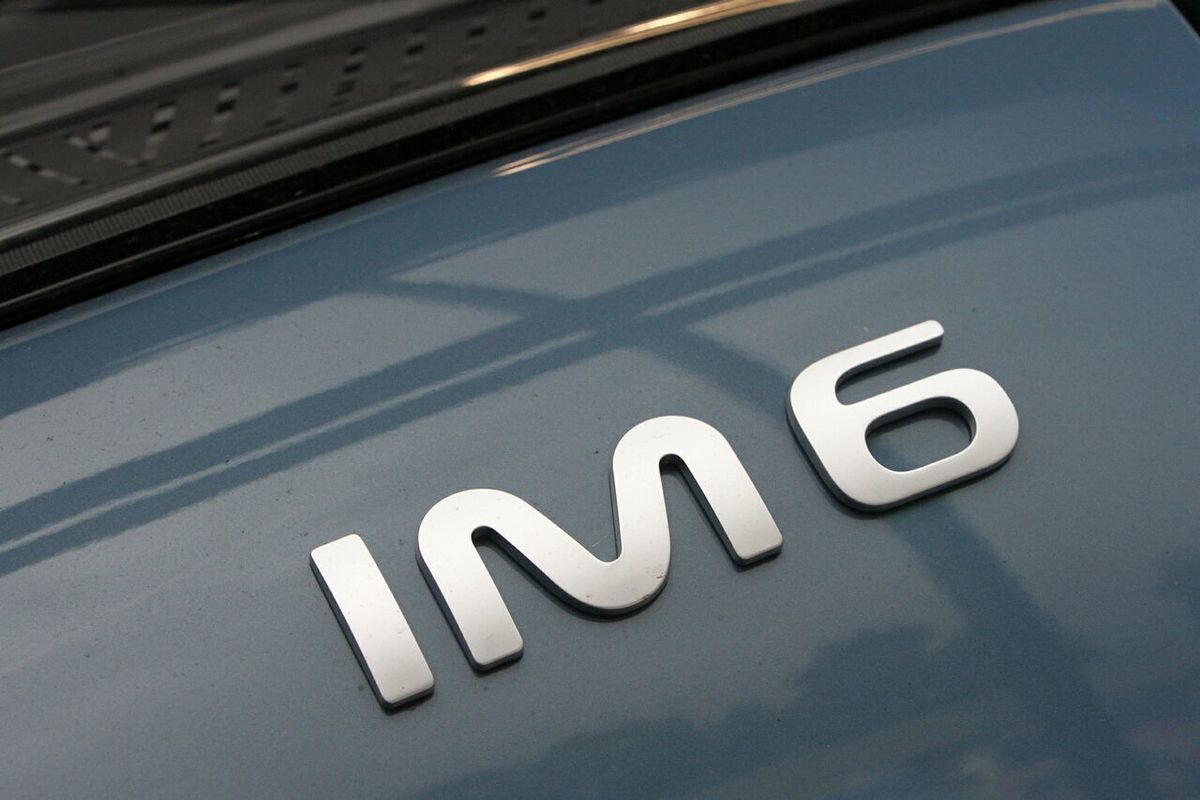 2025 MG IM6 Performance S12L