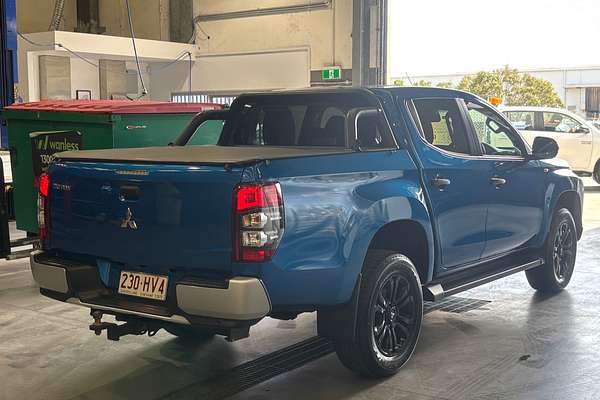 2023 Mitsubishi Triton GLX MR 4X4