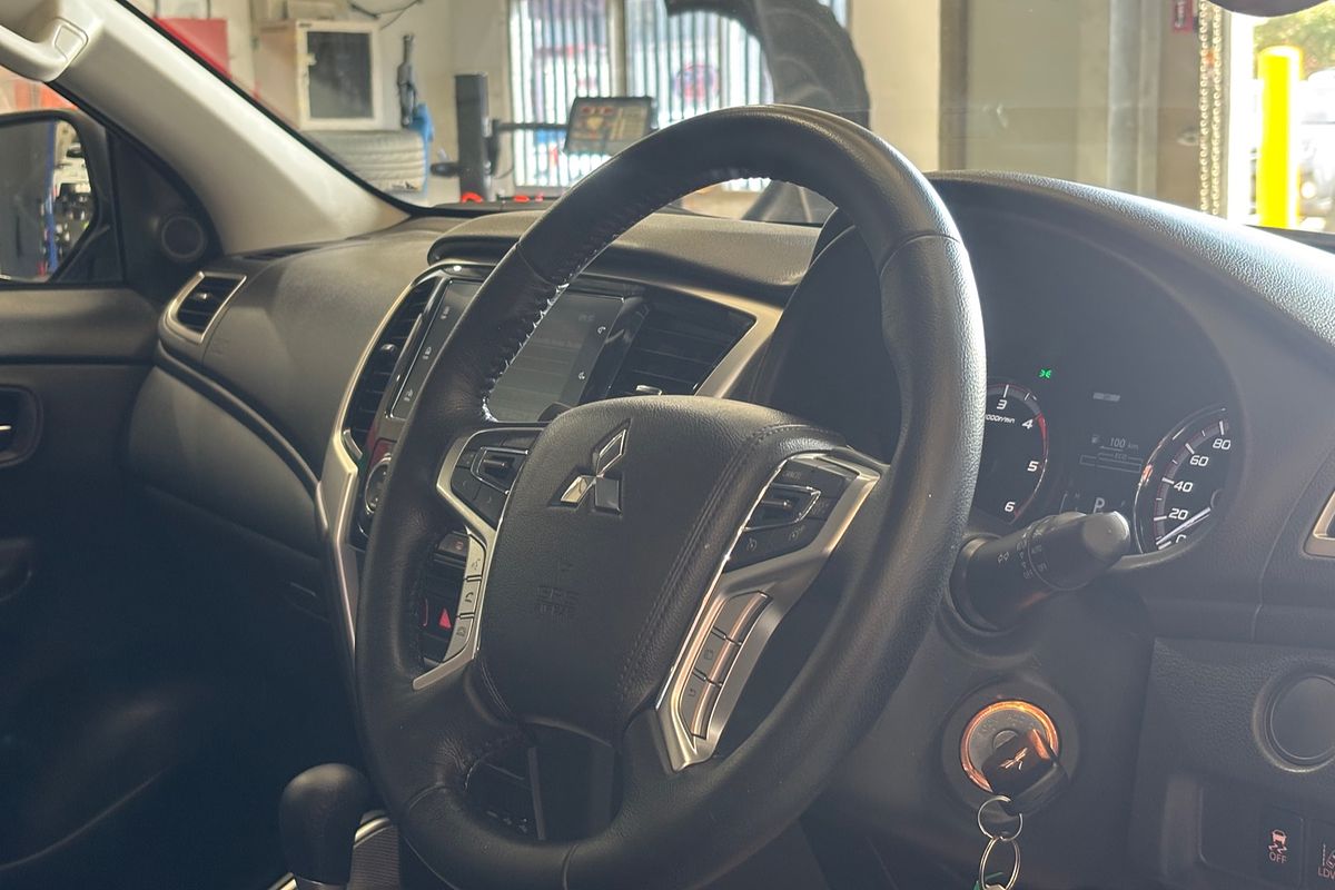 2023 Mitsubishi Triton GLX MR 4X4