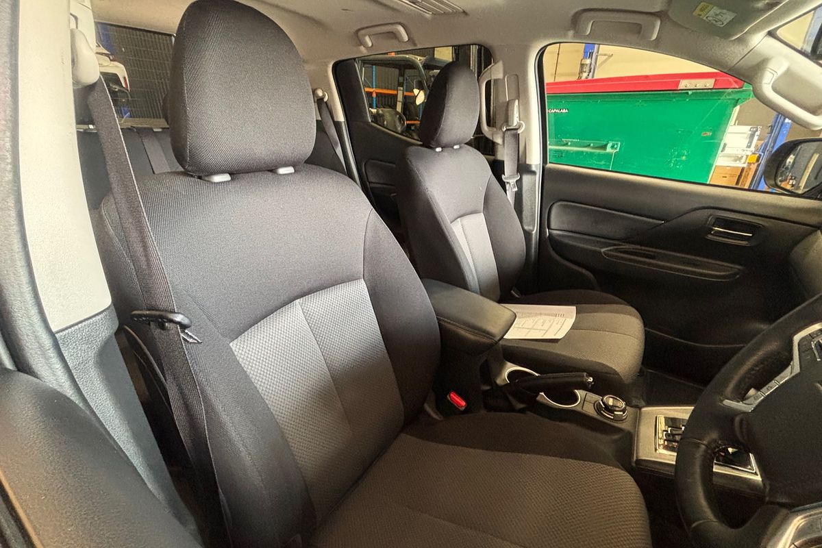 2023 Mitsubishi Triton GLX MR 4X4
