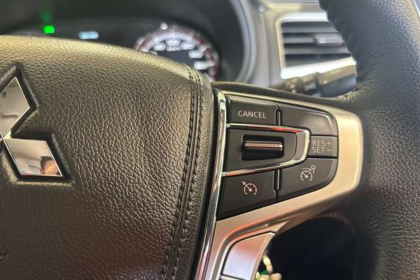 2023 Mitsubishi Triton GLX MR 4X4