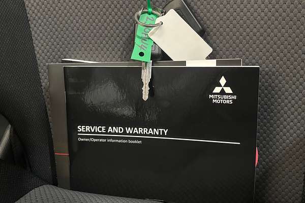 2023 Mitsubishi Triton GLX MR 4X4