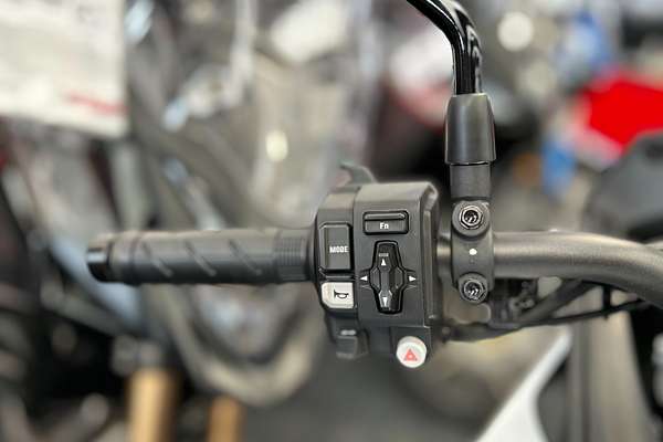 2024 Honda XL75 TRANSALP