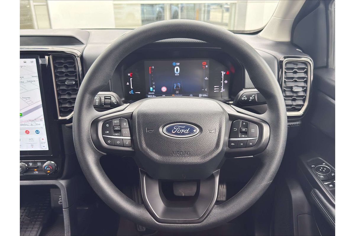 2024 Ford Everest Ambiente  2.0L