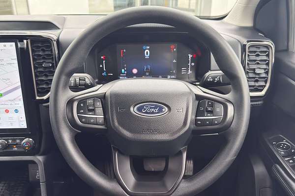 2024 Ford Everest Ambiente  2.0L
