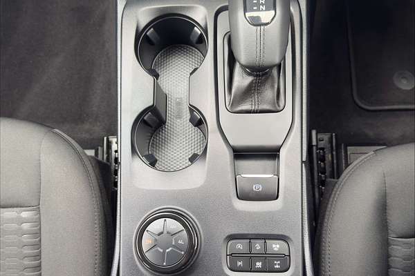 2024 Ford Everest Ambiente  2.0L