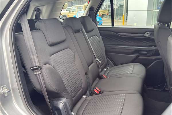 2024 Ford Everest Ambiente  2.0L