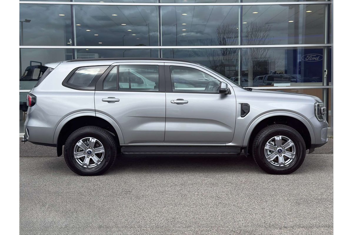 2024 Ford Everest Ambiente  2.0L