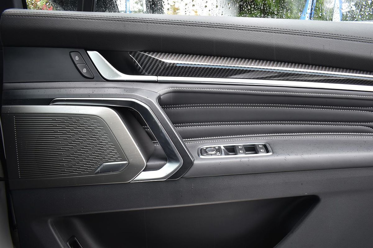2025 LDV D90 Executive SV9A