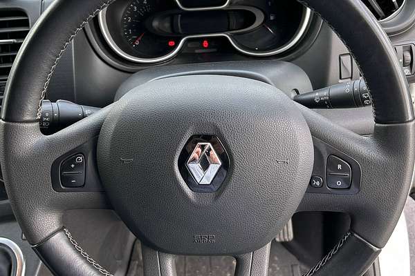 2022 Renault Trafic Premium 125kW X82 SWB Low Roof