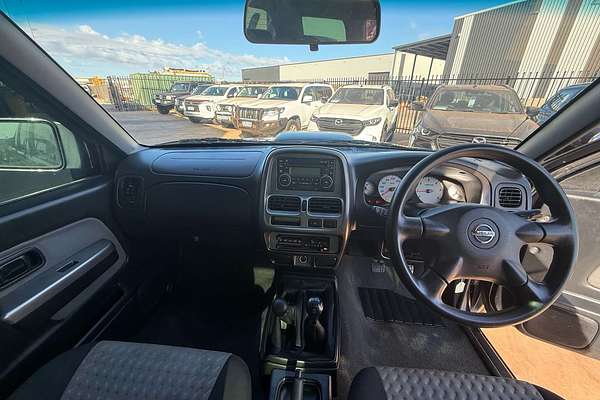 2015 Nissan Navara ST-R D22 4X4