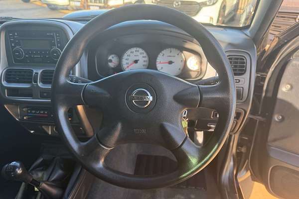 2015 Nissan Navara ST-R D22 4X4