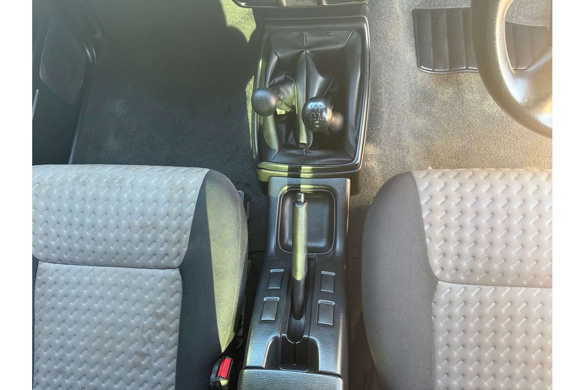 2015 Nissan Navara ST-R D22 4X4
