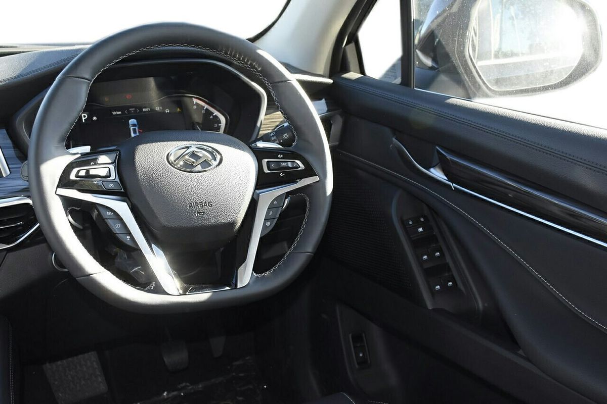 2025 LDV D90 Executive SV9A