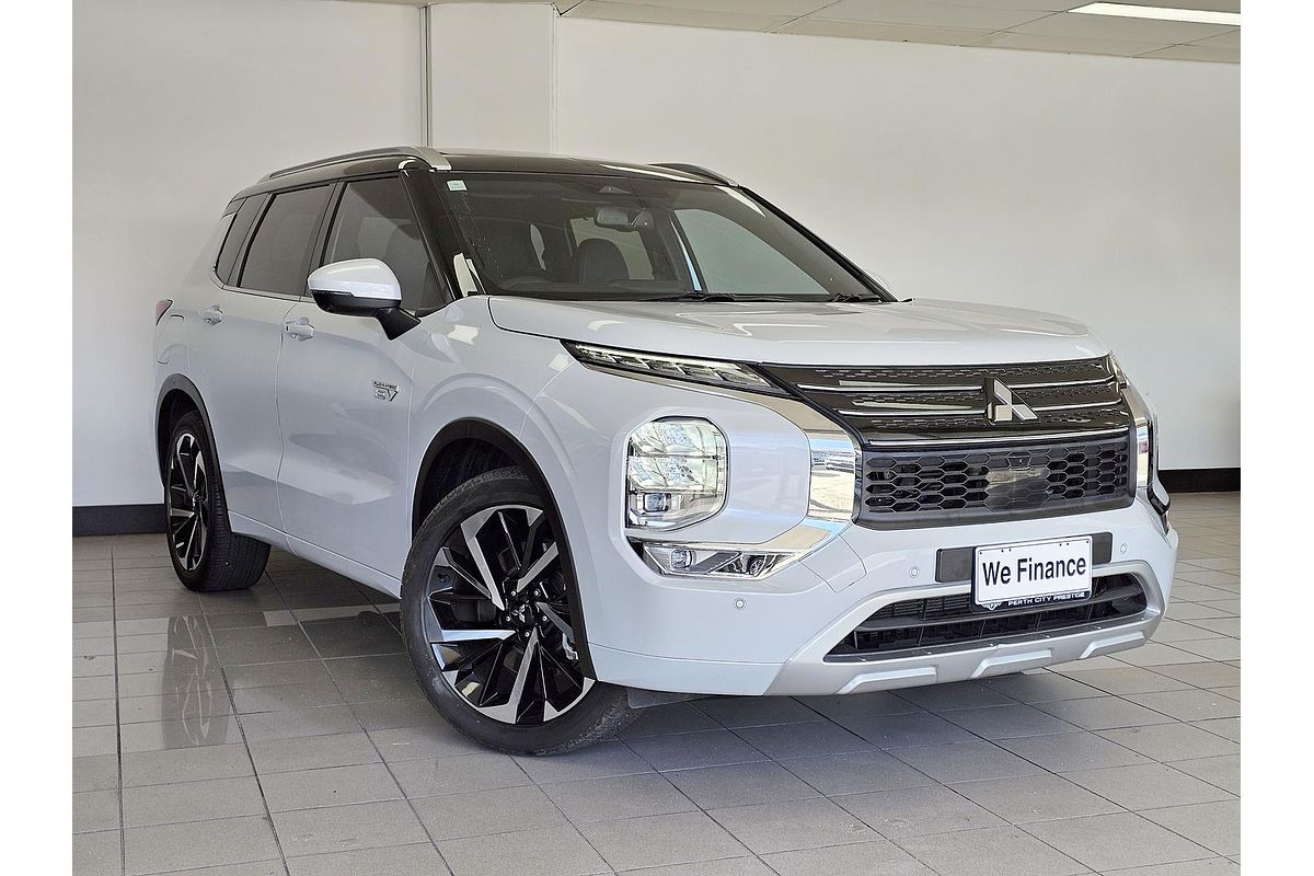 2023 Mitsubishi Outlander PHEV Exceed Tourer ZM