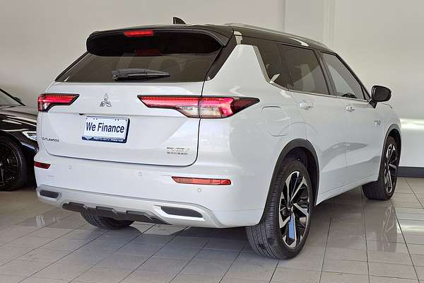 2023 Mitsubishi Outlander PHEV Exceed Tourer ZM