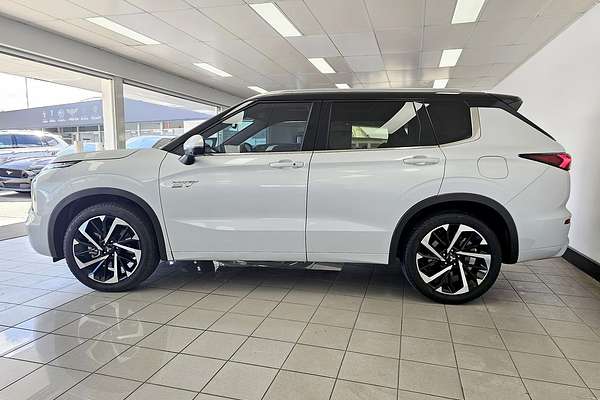 2023 Mitsubishi Outlander PHEV Exceed Tourer ZM